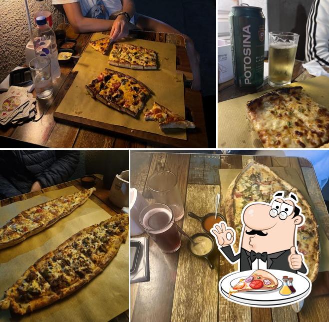 Nezahat: Pizzas Turcas