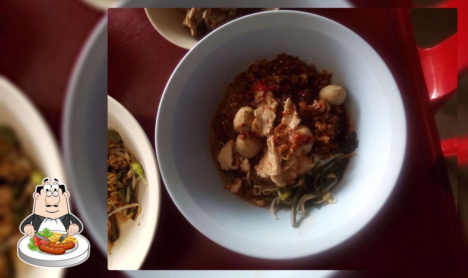 ต่งแซร์บ้านก๋วยเตี๋ยวเรือ