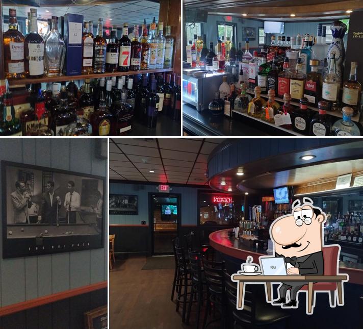J's Bar & Grill