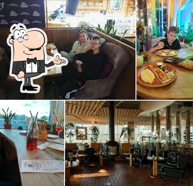 Посмотрите на внутренний интерьер "Гусей-Лебедей"