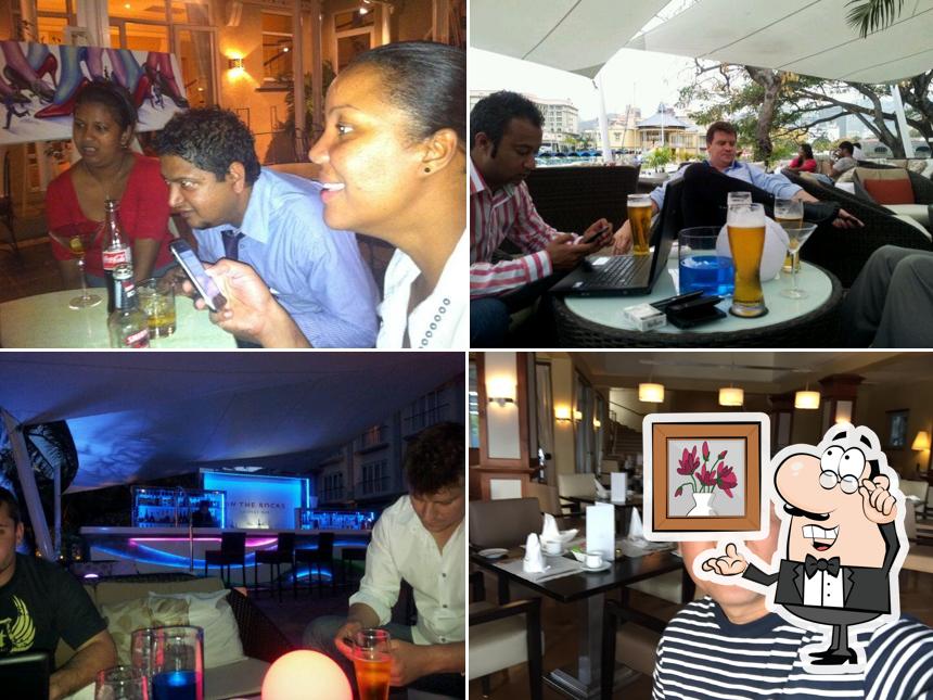 On the Rocks - Lounge Bar at Le Suffren