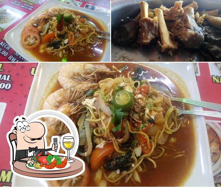 PAKTAM SELERA UTARA GULAI KAWAH UMBUT PISANG