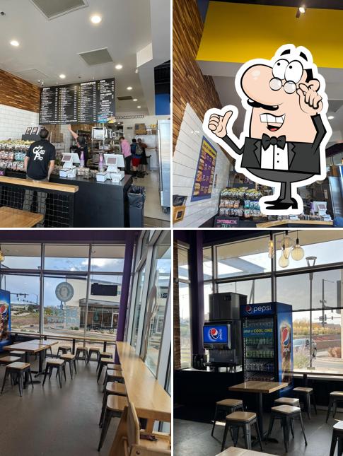 Ike's Love & Sandwiches