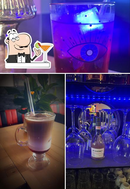 Deluxe café