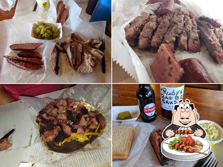 Rudy's "Country Store" and Bar-B-Q