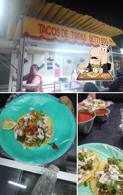 TACOS DE TRIPAS BETTYBOO