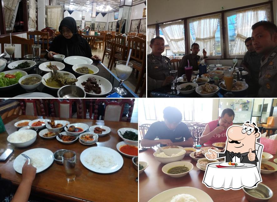 Gon Raya Lamo Restaurant