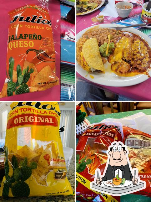 Julio's Seasoning & Corn Chips