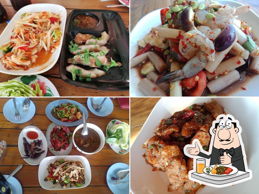 สวนสไบ ขนมจีนบุฟเฟต์ 69฿ สาขานิคมบางปะอิน1