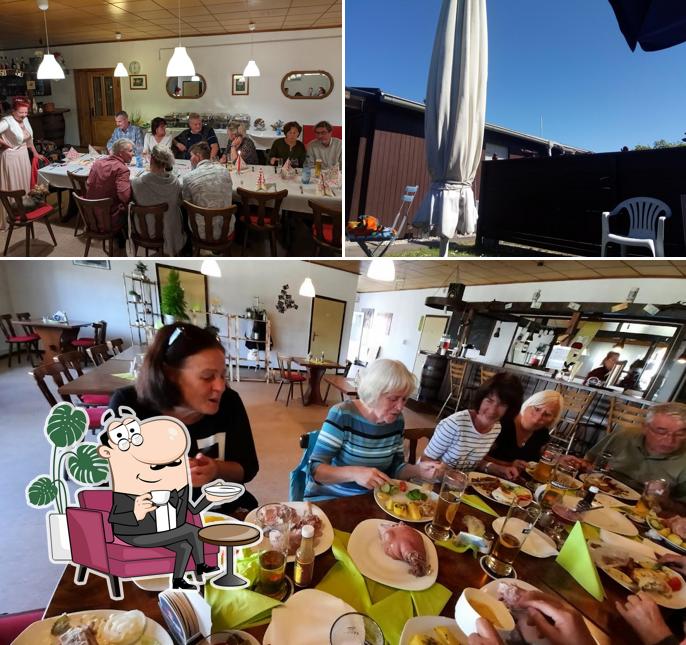 KohlrabiBar Cafe - Restaurant - Lounge