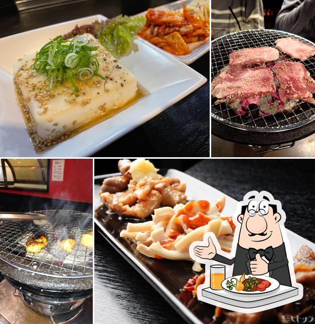 京屋ホルモン（２階）