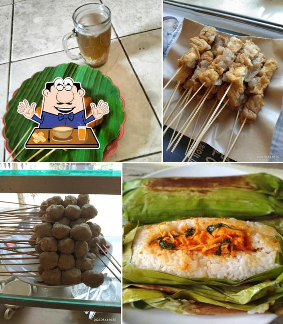 Warung nasi bakar dan pentol bakar