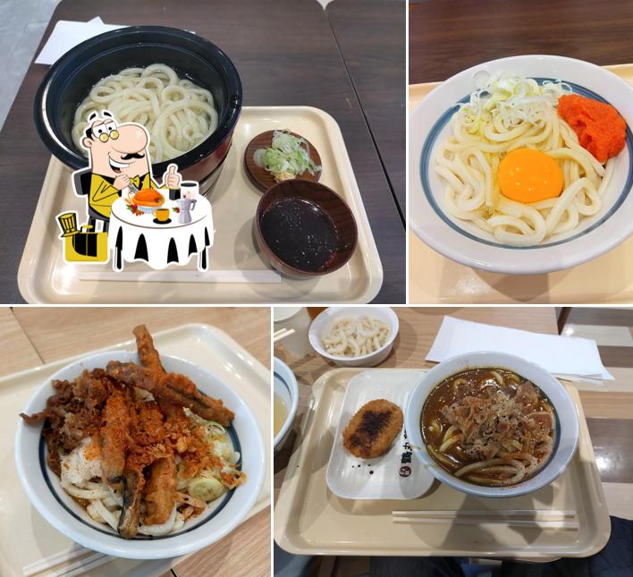 大阪讃岐鶴丸うどん本舗イオン南風原店