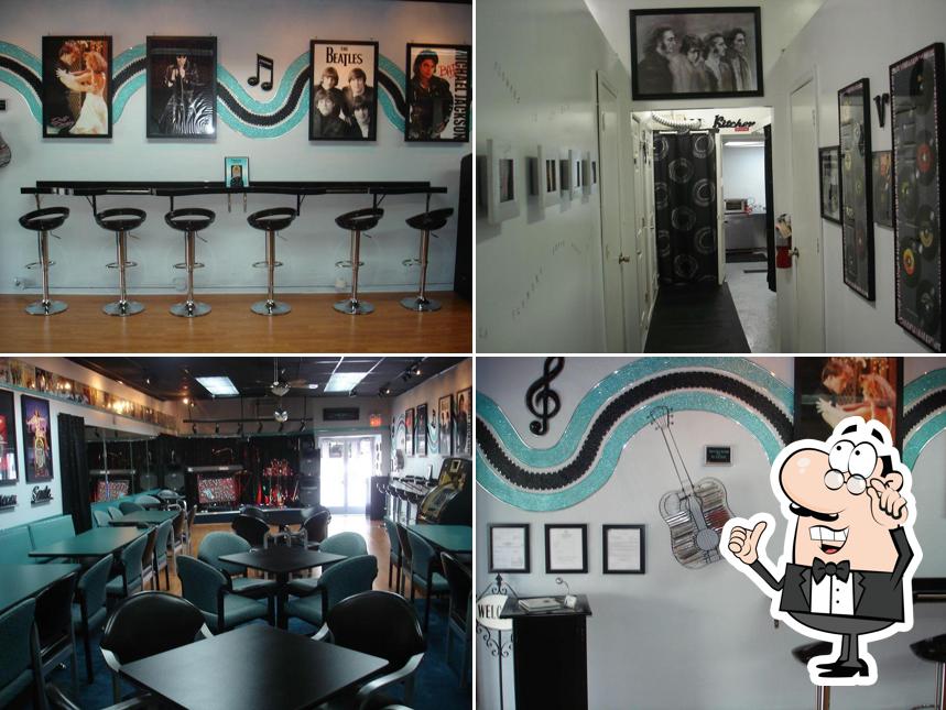 Ventures Lounge and Cafe