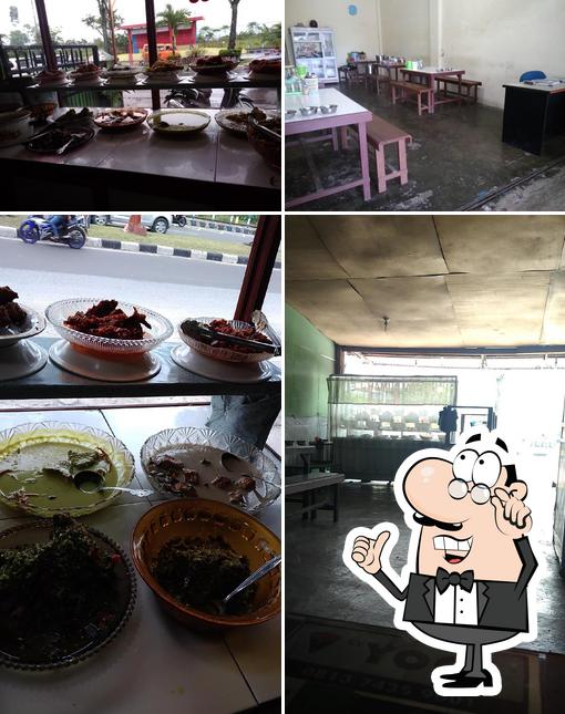 WARUNG MAKAN RUMAH NENEK