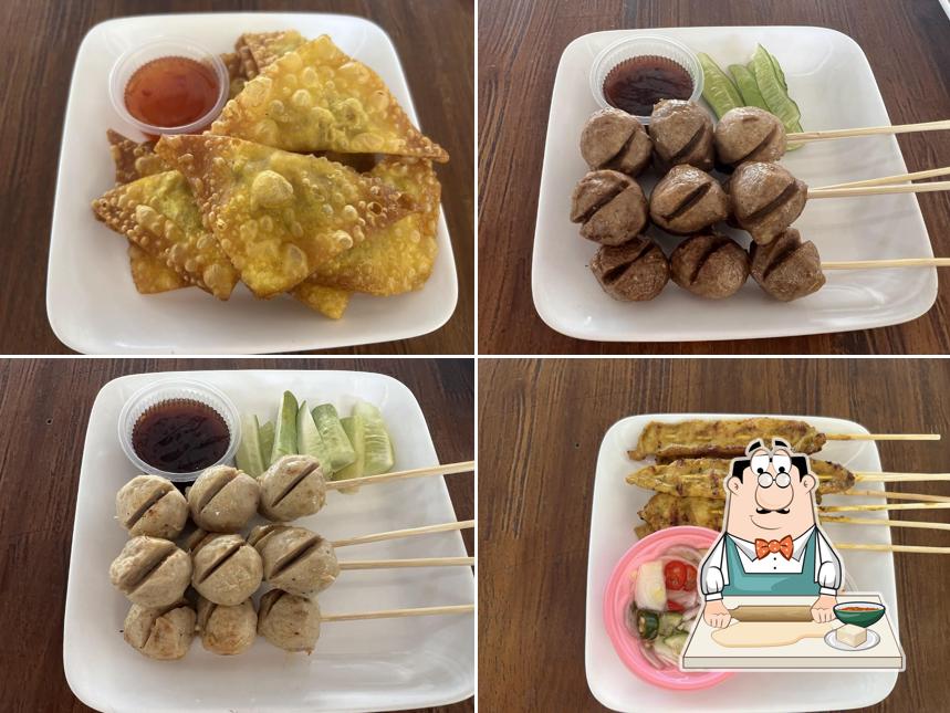 ก๋วยเตี๋ยวเรืออยุธยาทรัพย์อนันต์ แยกไพศาล