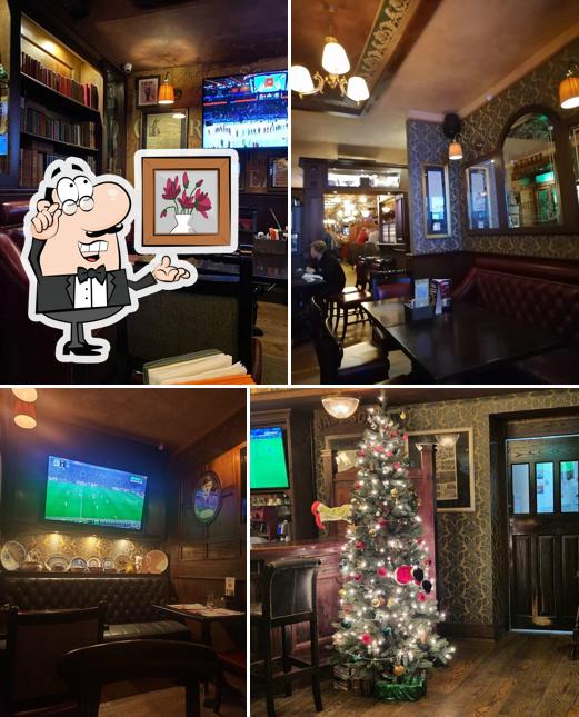 Интерьер "Майкла Коллинза"