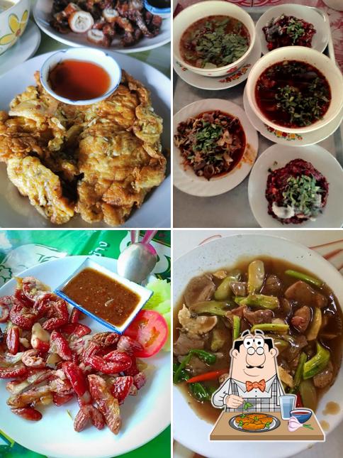 ร้านลาบลุงเมฆ