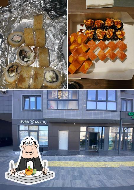 В Сура Суши есть еда, внешнее оформление и многое другое
