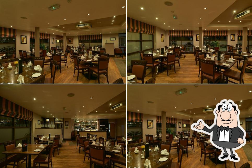Char Mausum Indian Restaurant