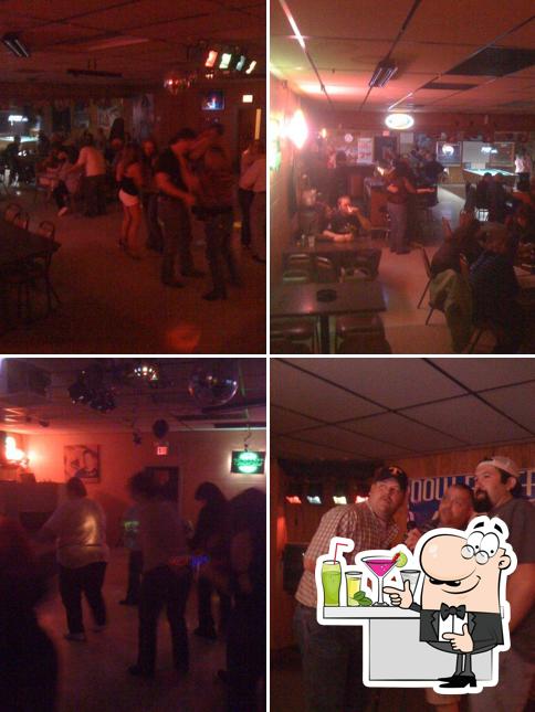 Double G Saloon
