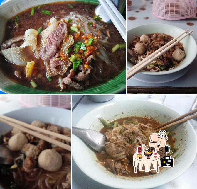 ก๋วยเตี๋ยวเรือรังสิตโกเหลียง