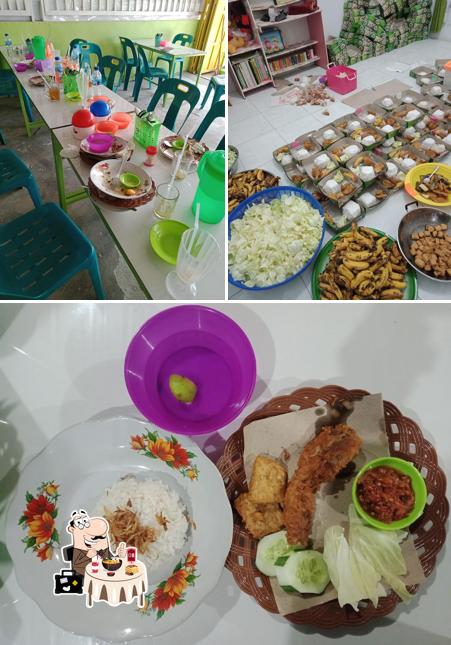 Ayam Penyet dan Siomay Bang Amin