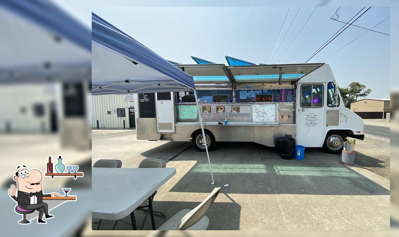 Las Monas Chiquilin Taco Truck