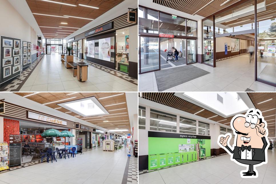 Centre Commercial Carrefour Dinan Quevert