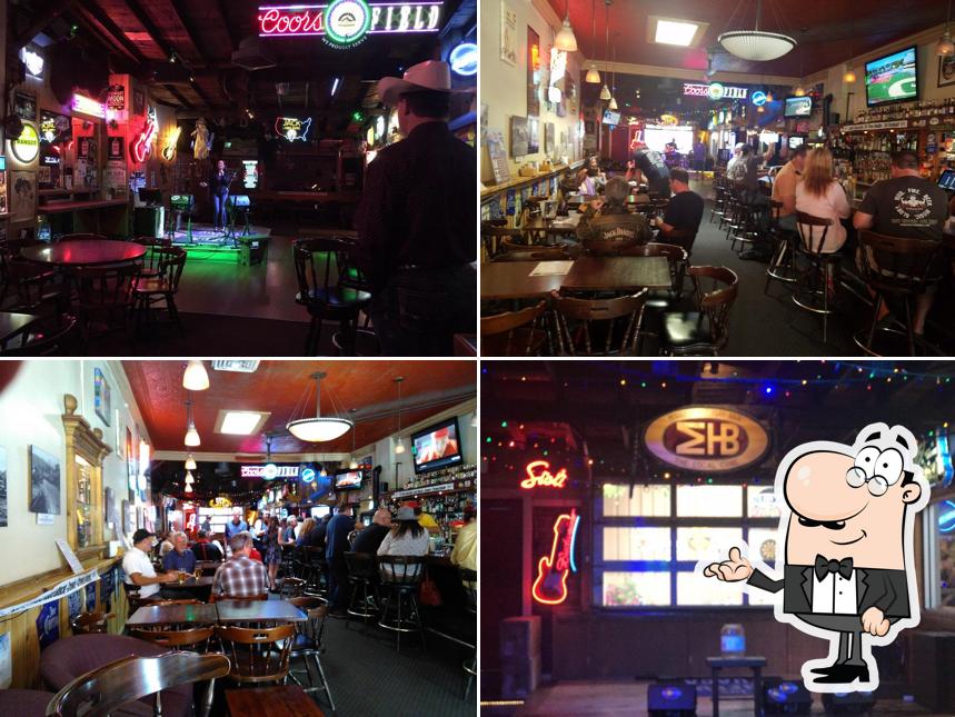 Morrison Holiday Bar