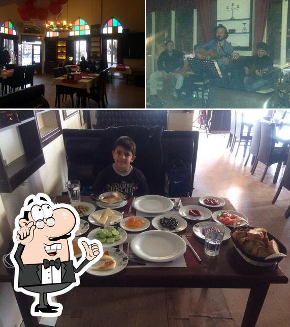 Mani Cafe & Restaurant