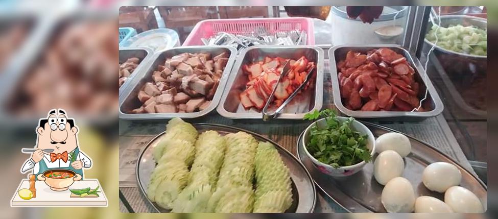 Phetchaburi Curry Rice Shop