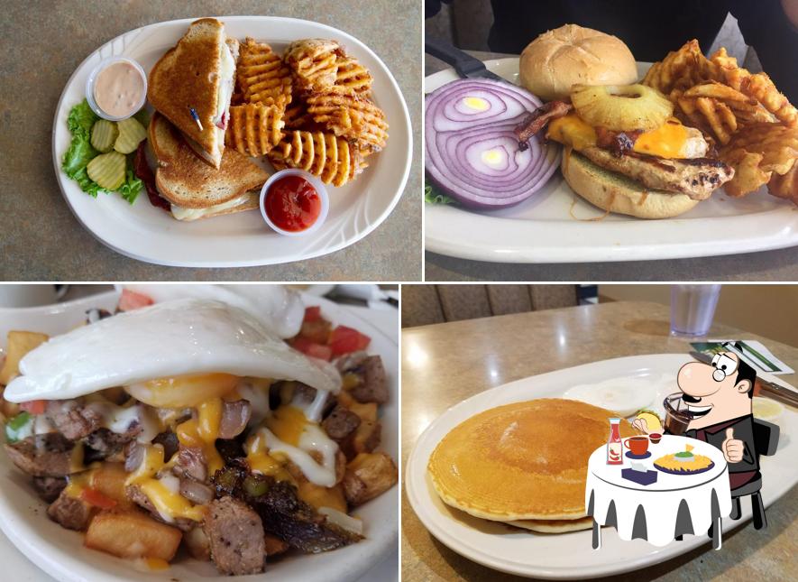 Pegah's Family Restaurant - Johnson Drive