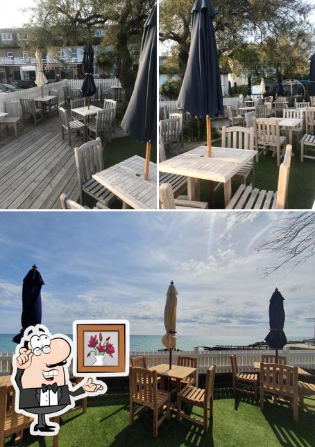 Blake’s Beach Bar and Terrace