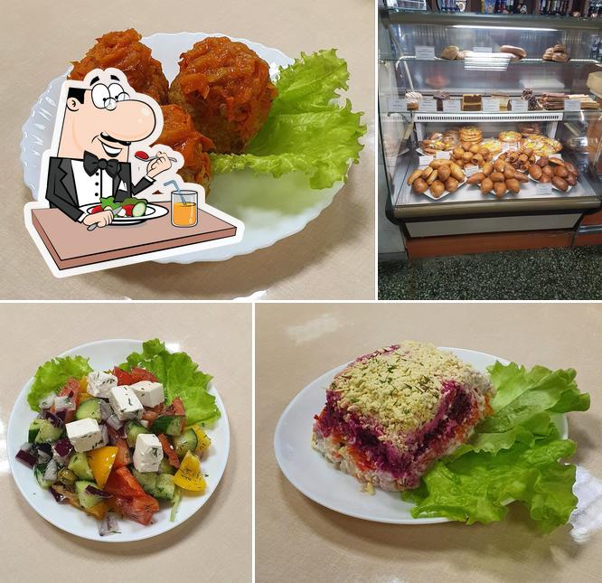 Еда в "Кафе пирагoff"