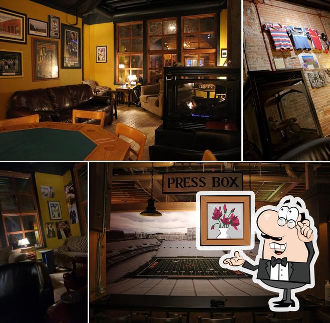 Gary Dolphin's Bar