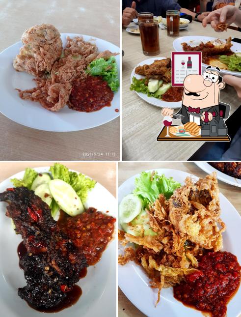 Lamun Ombak Fried catfish Restaurant