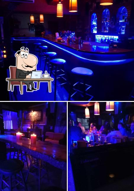 Mostra Cafe-Bar
