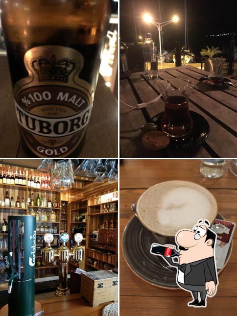 48R Bar & Bistro