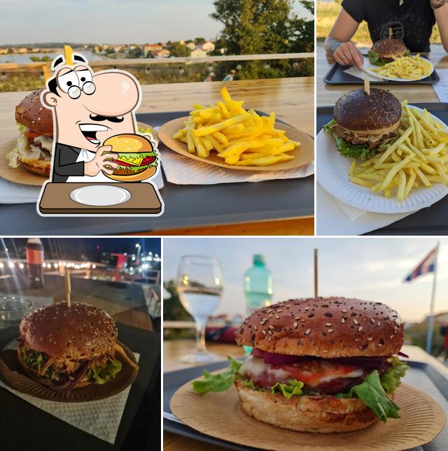 Rokers BBQ