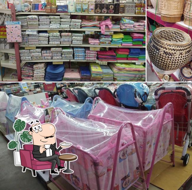 บ้านผู้ช่วยผู้ใหญ่บ้านตาลอยนายประเสริฐ