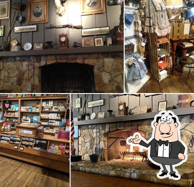 Cracker Barrel Old Country Store