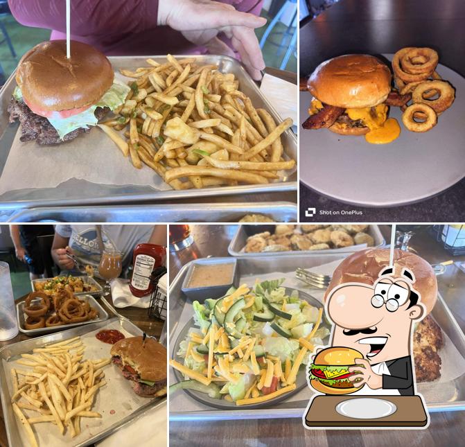 Moondog Pub & Grub