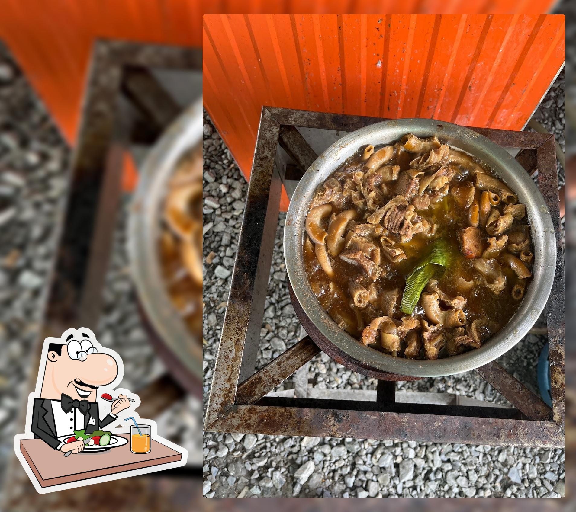 ก๋วยเตี๋ยววันหยุด By Ball Ball