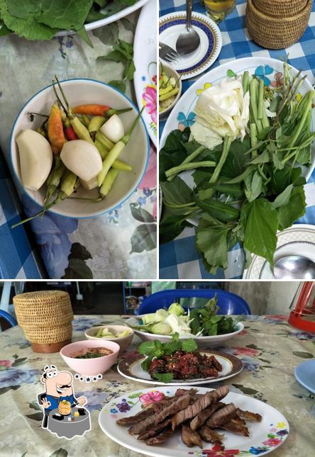ร้านลาบนวมทอง