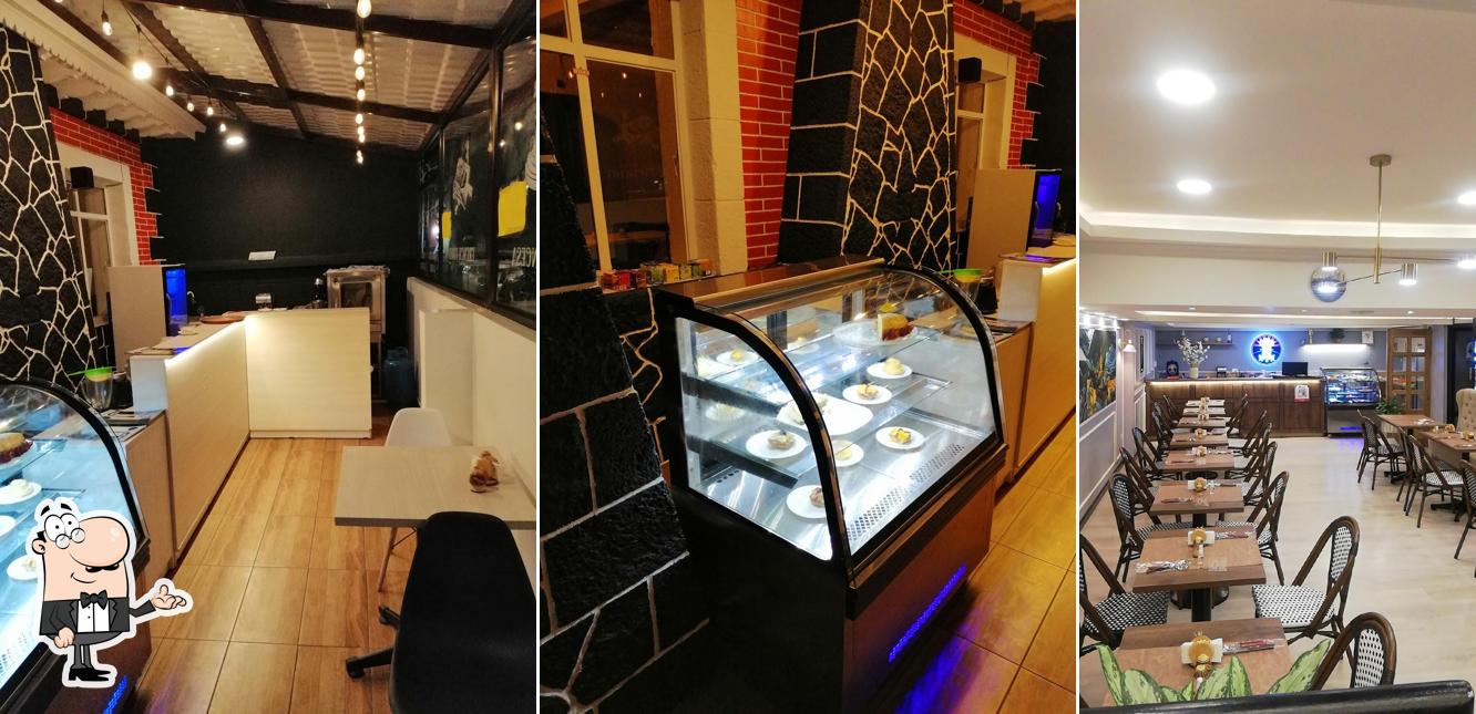La Maison de Monique Café-Restaurante Francés