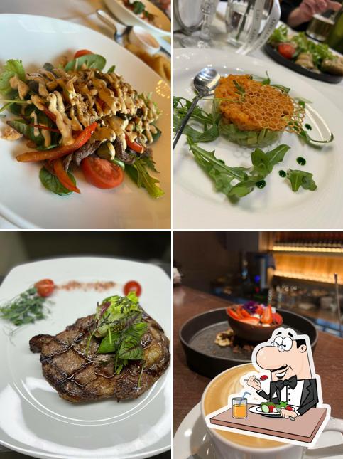 Еда в "Амбассадор"