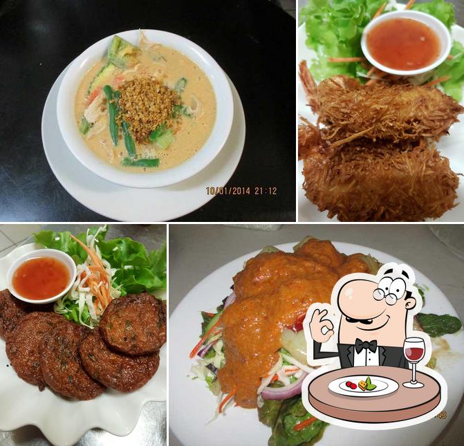Thai Sandgate Restaurant