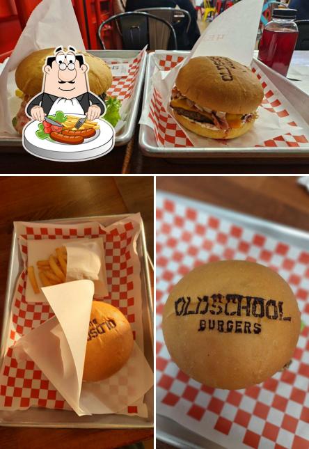 Еда в "Oldschool burgers"