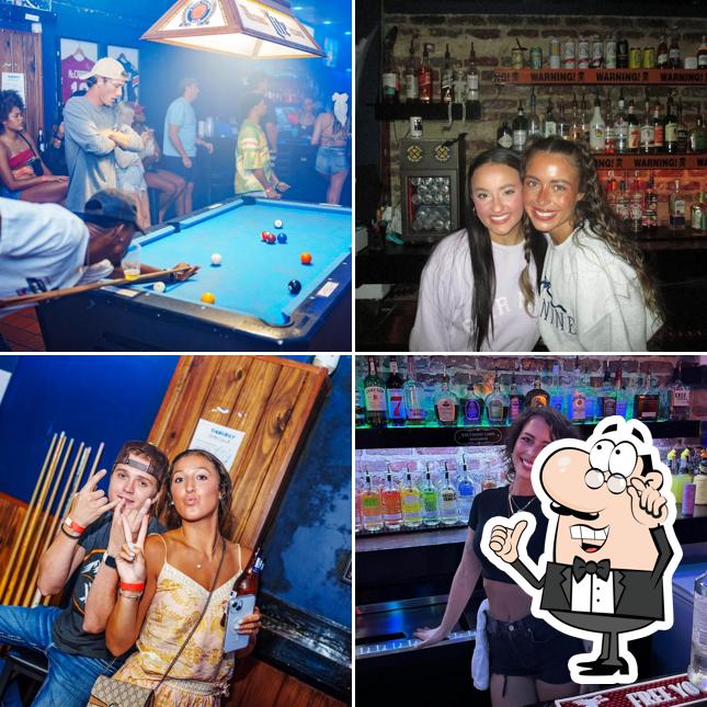 Bar IX / Bar Nine